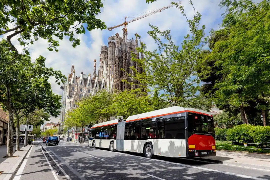 24 autobusy elektryczne Solaris trafią do Barcelony do 2022 r. źródło: Solaris