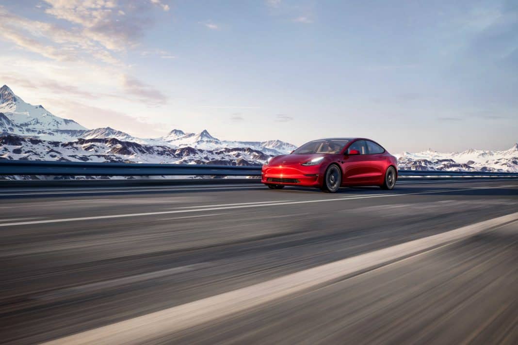 Tesla sprzedała we wrześniu najwięcej aut elektrycznych w Chinach zdjęcie: Tesla.com