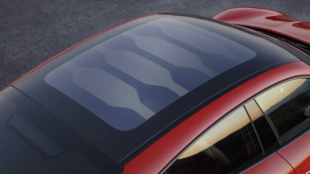 Innowacyjny dach w Porsche Taycan Sport Turismo  