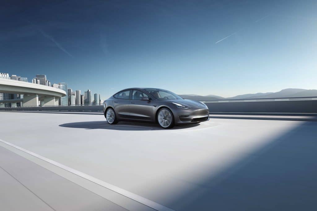 Tesla Model 3 - zdjęcie samochodu