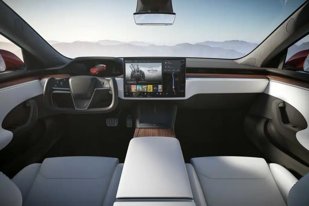 Wnętrze Tesli Model S