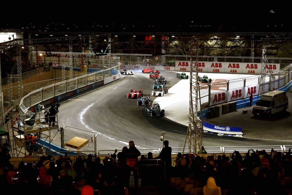 Pierwszy wyścig Formuły E w 2022 roku odbył się w Arabii Saudyjskiej  