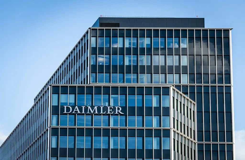 Centrala Daimler AG w Stuttgarcie              źródło: Daimler