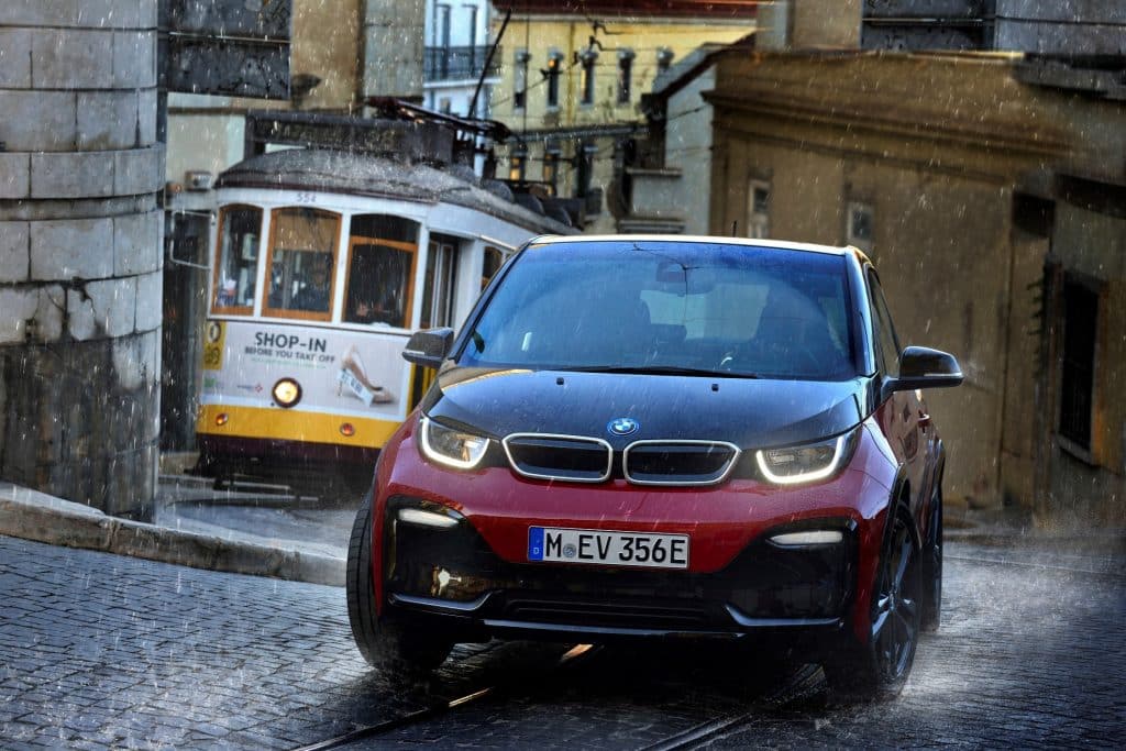 Samochód BMW i3  w Lizbonie