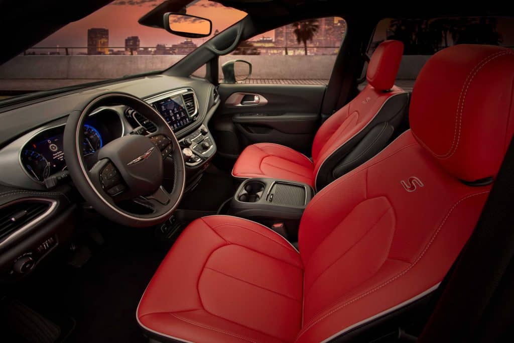 Wnętrze Chrysler Pacifica Hybrid  