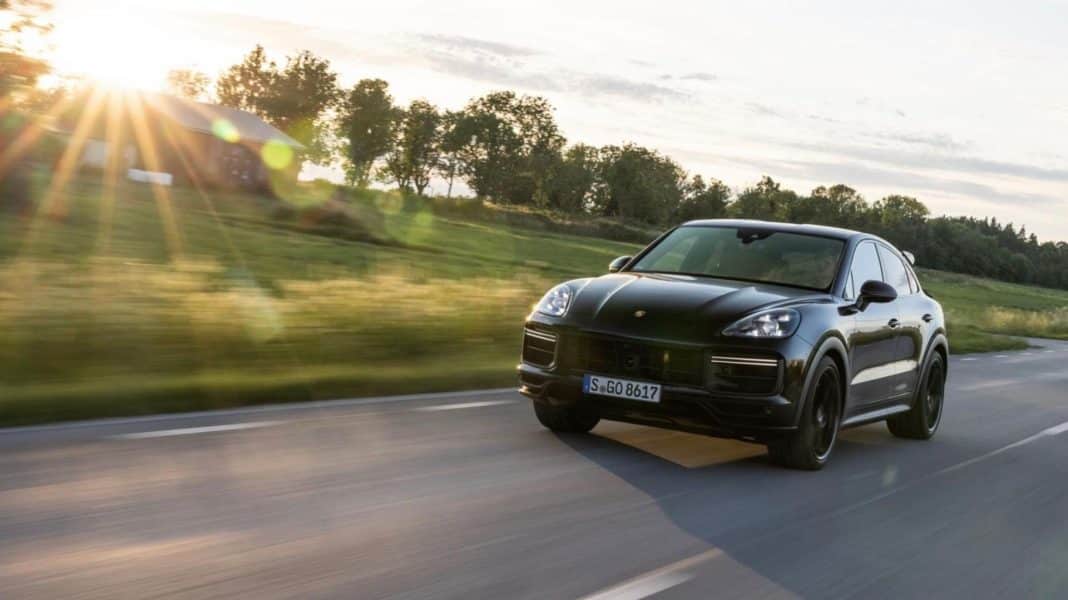 Porsche Cayenne jest najlepiej sprzedającym się modelem Porsche w pierwszych dziewięciu miesiącach 2022 roku