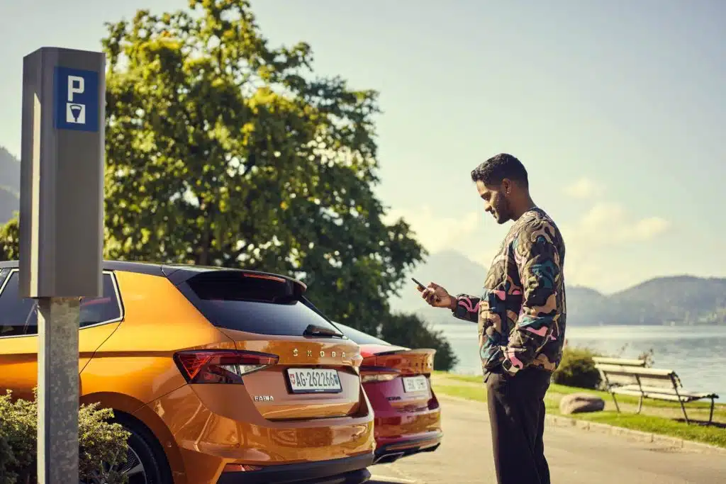Nowa usługa Skoda Connect Pay to Park ma ułatwiać parkowanie w kilku krajach europejskich