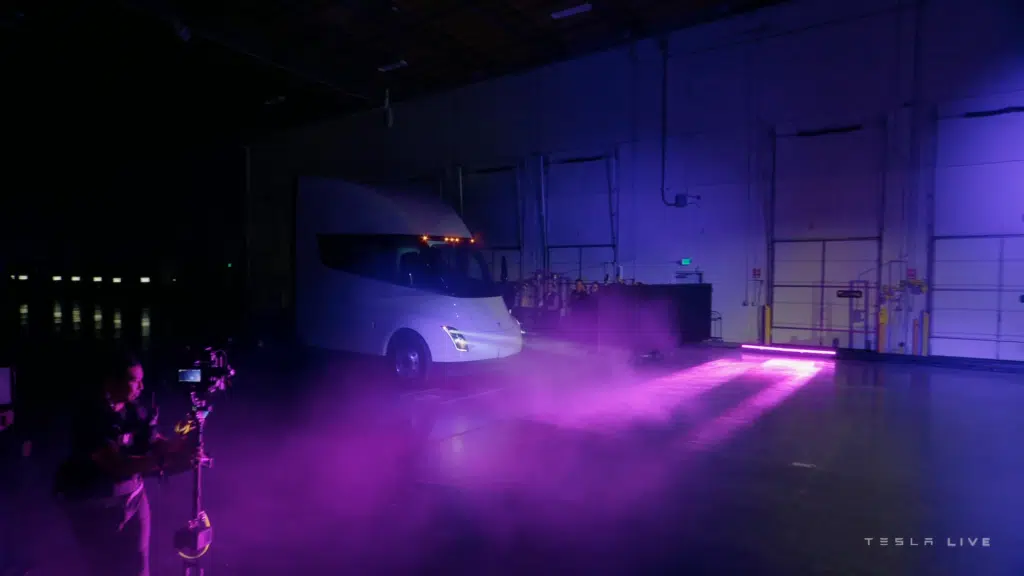 Prezentacja elektrycznej ciężarówki Tesla Semi