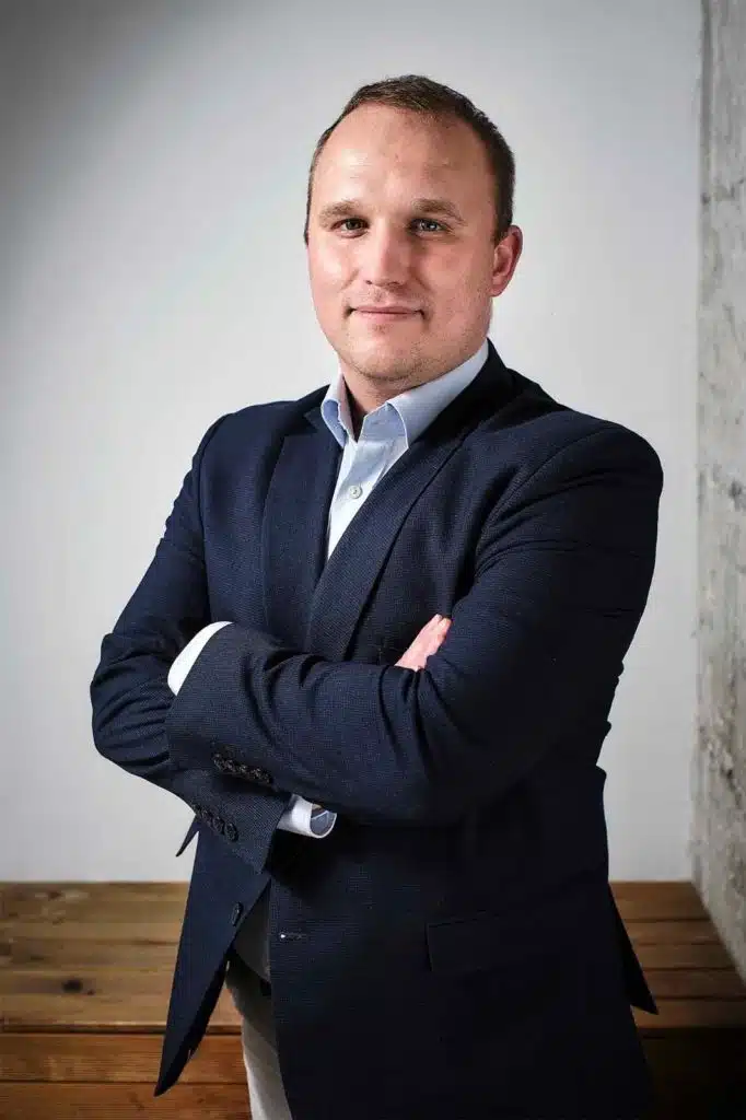 Simon Kurbiel, współzałożyciel oraz dyrektor Tennders na region Europy Środowej i Wschodniej