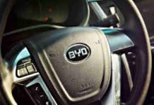 BYD cena zagrożeniem dla Tesli – rewolucja na rynku EV BYD cena zagrożeniem dla Tesli